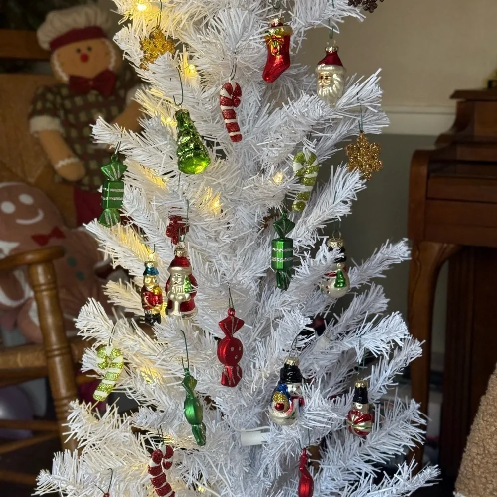 Vintage 1986 Christmas Candy Cane Nutcracker Santa Clause Ornament Set of 26